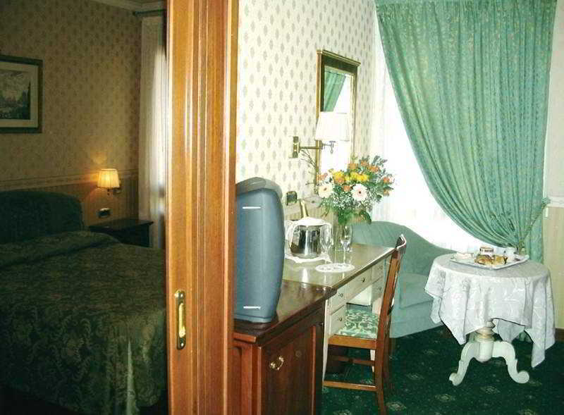 فندق رومافي  فندق غراند جيانيكولو الغرفة الصورة